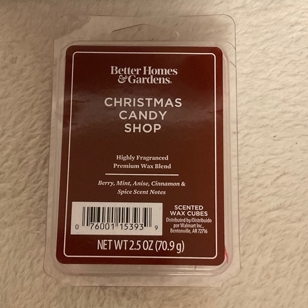 Santa Claus Fragrance Warmer - Red and White - Picture 2 of 7